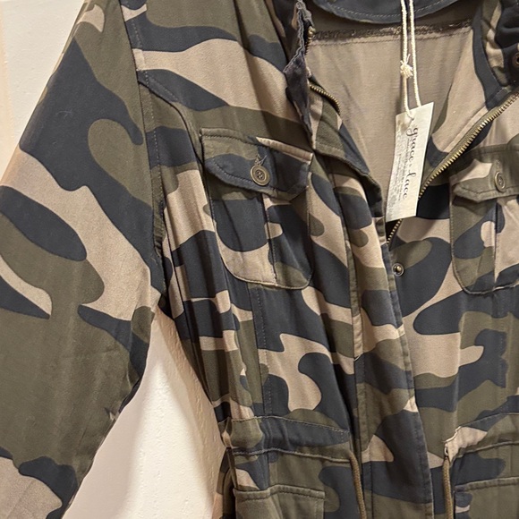 Grace & Lace Camouflage Utility Jacket - Picture 3 of 7